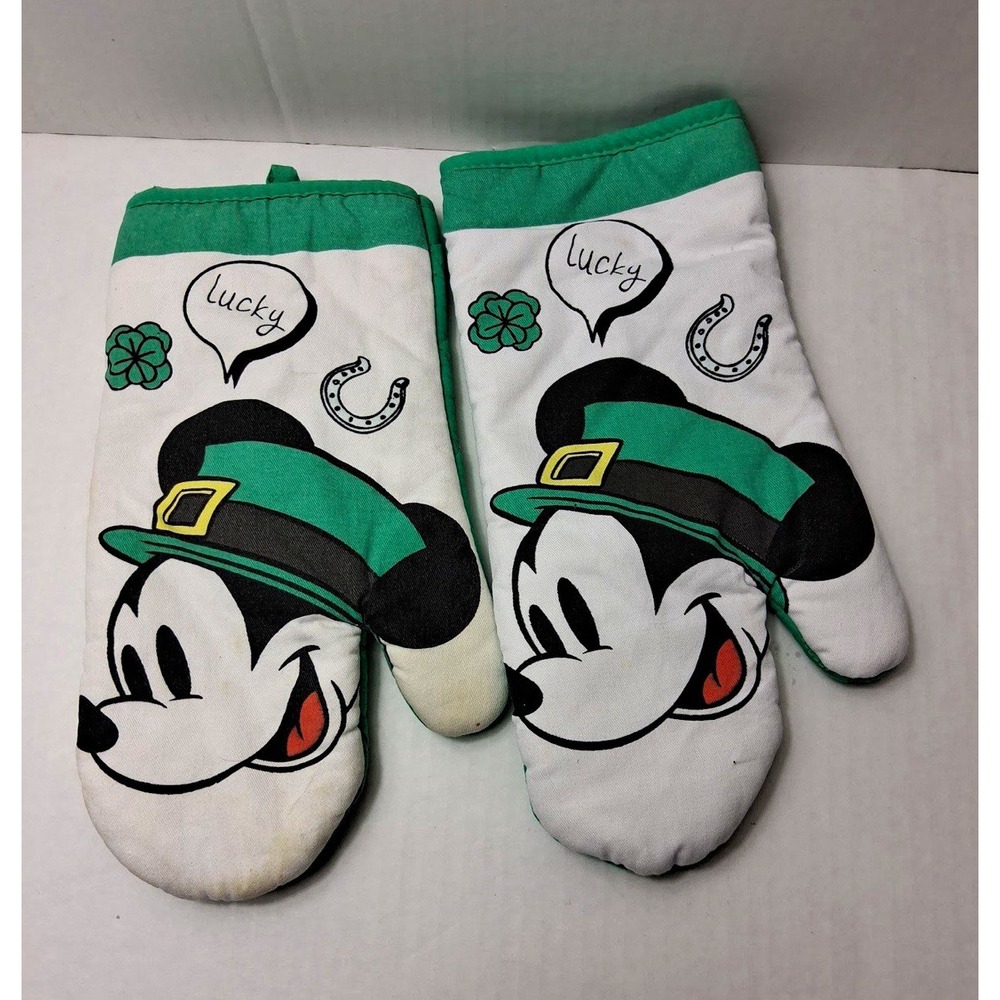 Disney Mickey Mouse St. Patrick's Day Quilted Oven Mitt Set 2 Green Cotton